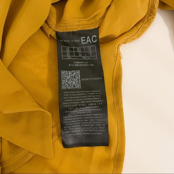 NWT Guess Mustard Long Sleeve Button Front Knotted Bottom Shirt Top Blouse - Picture 6 of 6